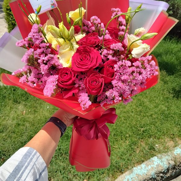 دسته گل تم تابستونی و گرم در اصفهان
