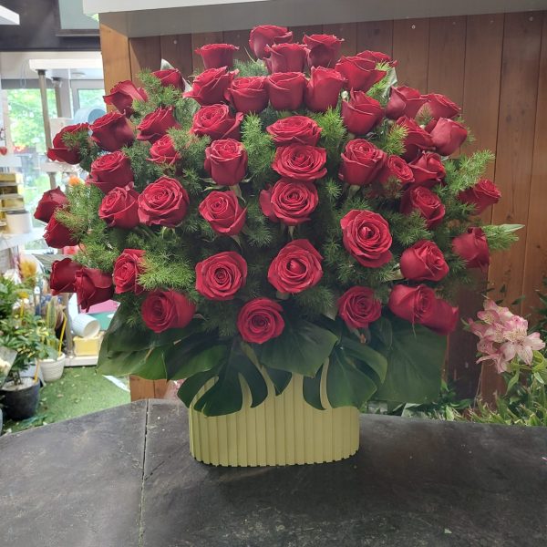باکس و دسته گل مناسب خواستگاری - اصفهان