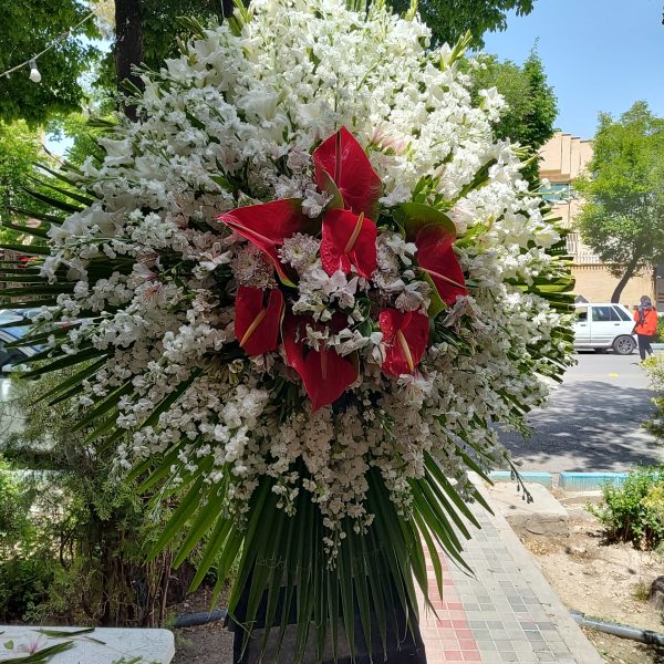 تاج گل یک طبقه در اصفهان
