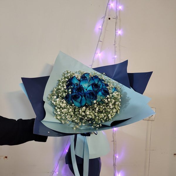 دسته گل رز آبی بزرگ در اصفهان