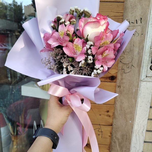 دسته گل کوچک و قیمت مناسب - اصفهان