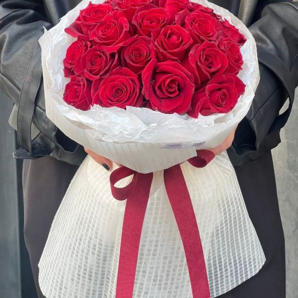 دسته گل رز 20 عددی کد 2023 - بلورا